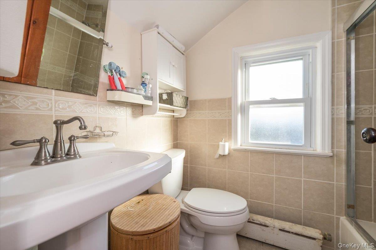 Single Family Chester  Nassau County, NY 11580, MLS-971948-11