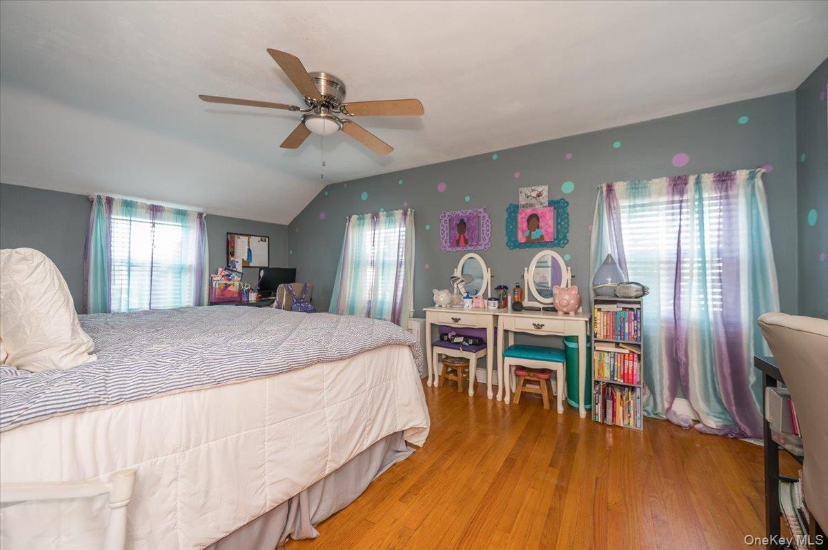 Single Family Chester  Nassau County, NY 11580, MLS-971948-7