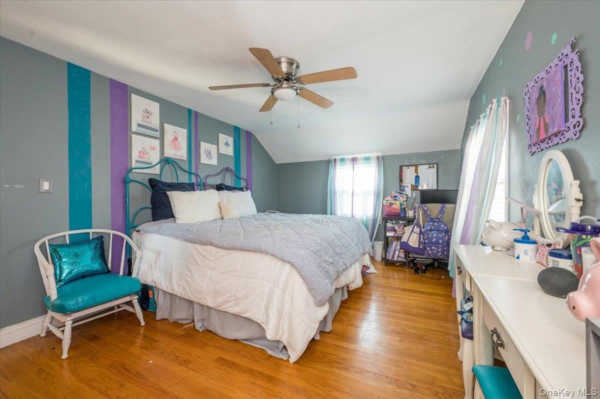 Single Family Chester  Nassau County, NY 11580, MLS-971948-8