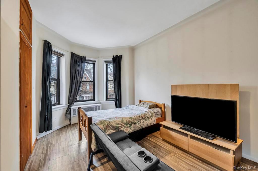 Single Family 3rd  Brooklyn, NY 11218, MLS-971952-17