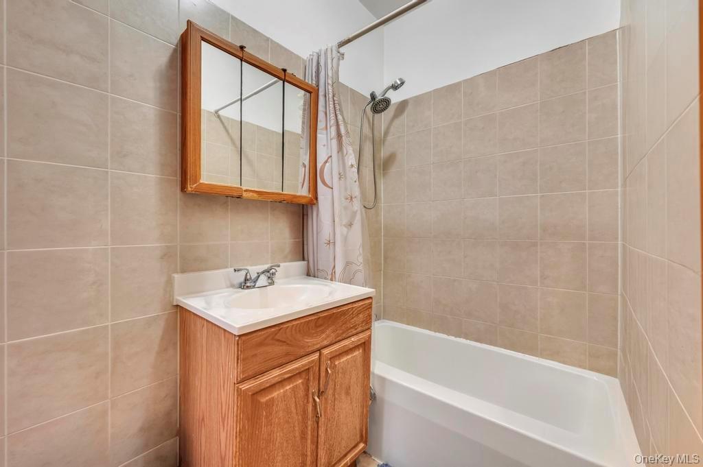 Single Family 3rd  Brooklyn, NY 11218, MLS-971952-22