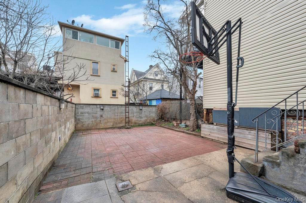 Single Family 3rd  Brooklyn, NY 11218, MLS-971952-29