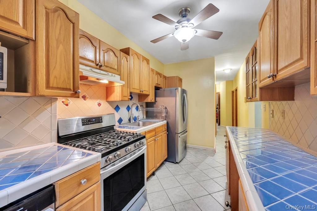 Single Family 3rd  Brooklyn, NY 11218, MLS-971952-8