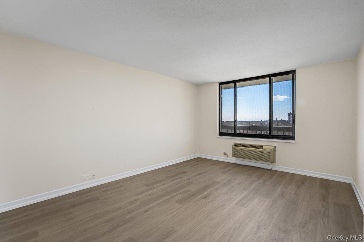 Condo Union  Queens, NY 11367, MLS-971953-17