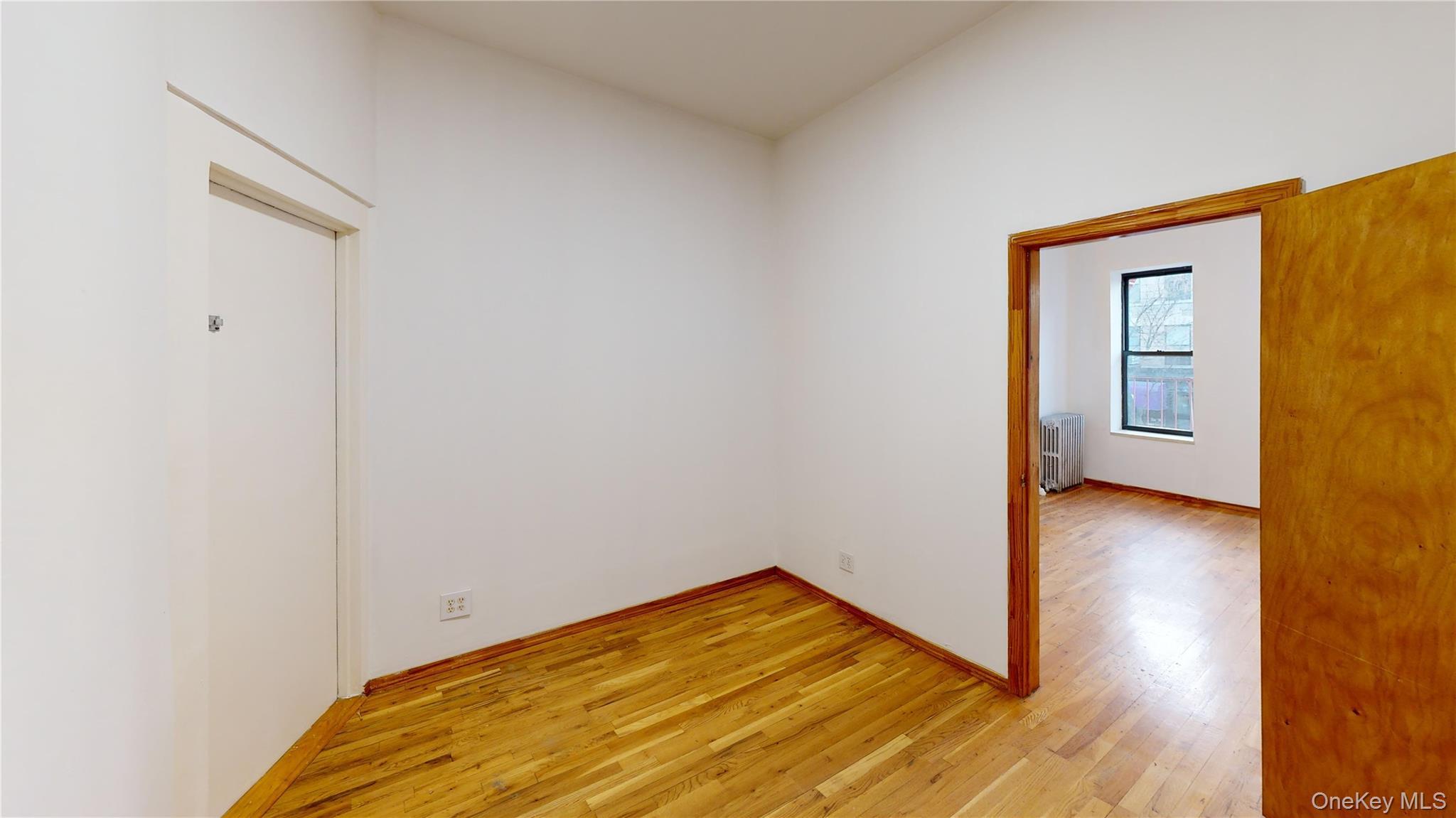 Commercial Sale Manhattan  Brooklyn, NY 11222, MLS-971957-14