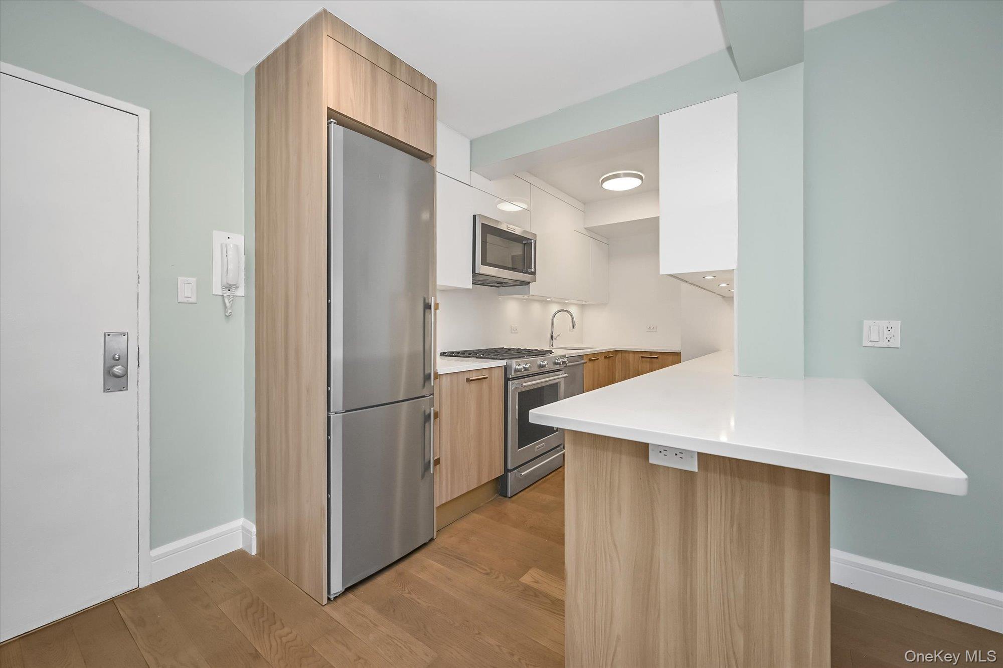 Coop Queens  Queens, NY 11375, MLS-971958-5