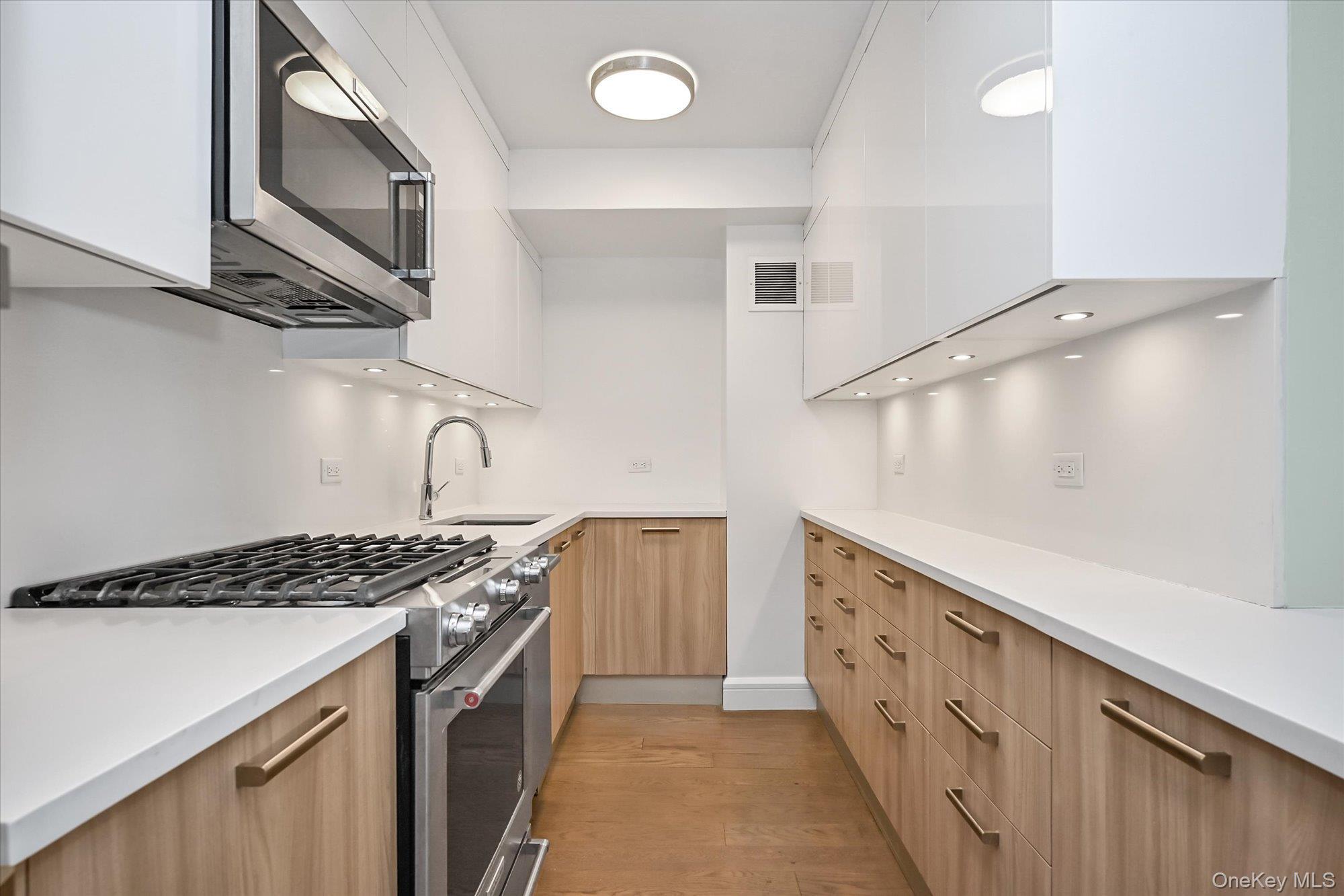 Coop Queens  Queens, NY 11375, MLS-971958-6