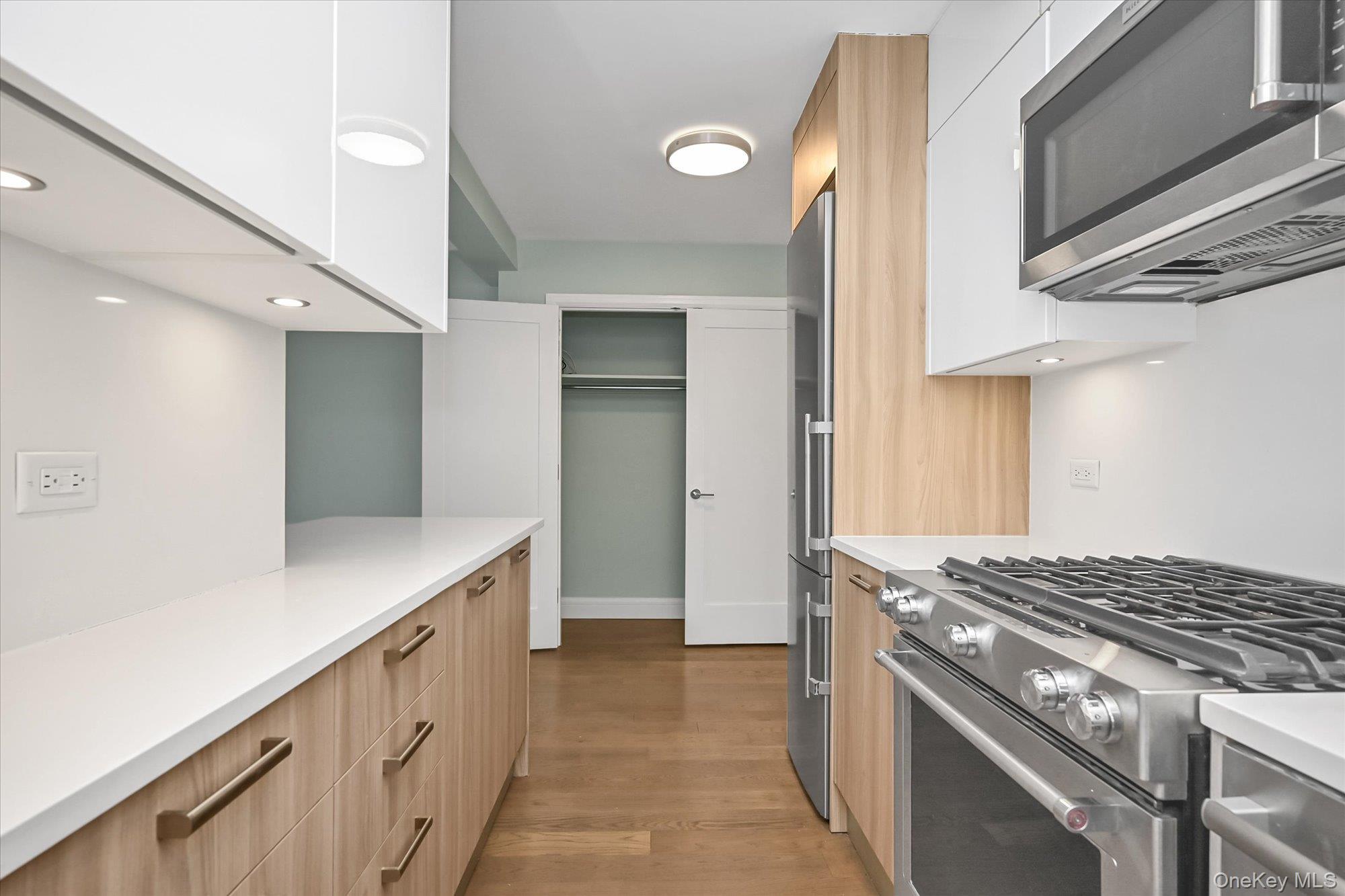 Coop Queens  Queens, NY 11375, MLS-971958-7