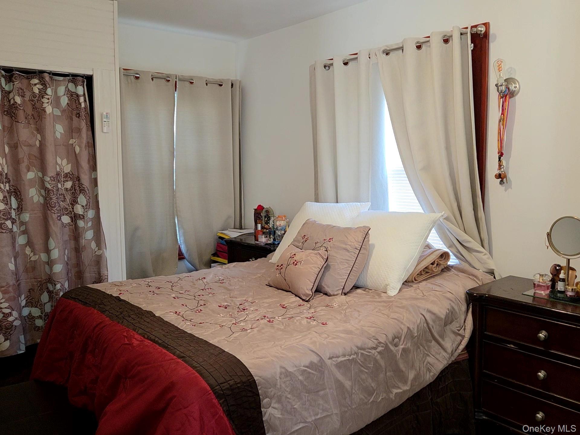 Single Family Sportsmans  Nassau County, NY 11520, MLS-971966-7