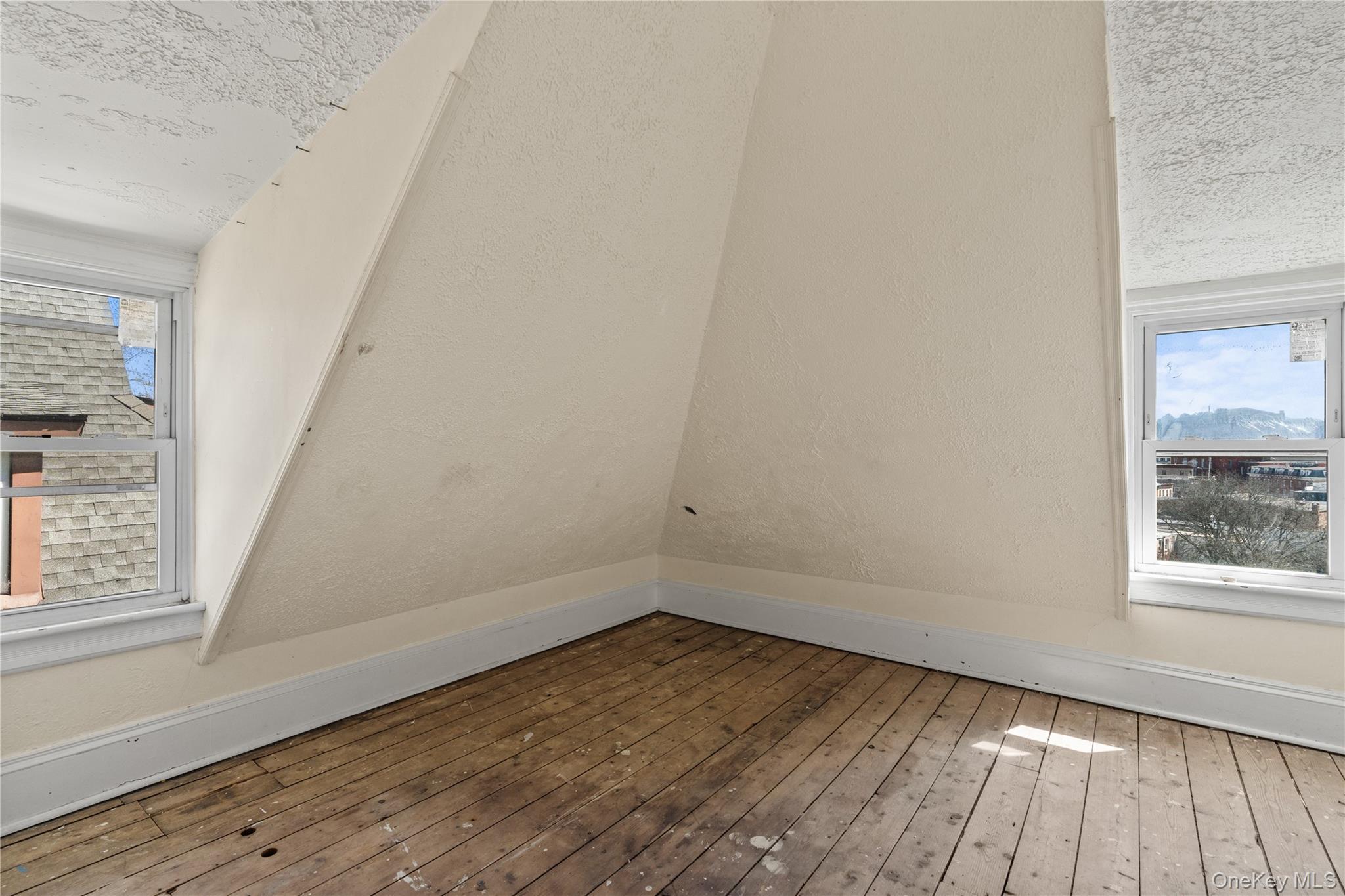 Single Family Diven  Westchester County, NY 10566, MLS-971968-16