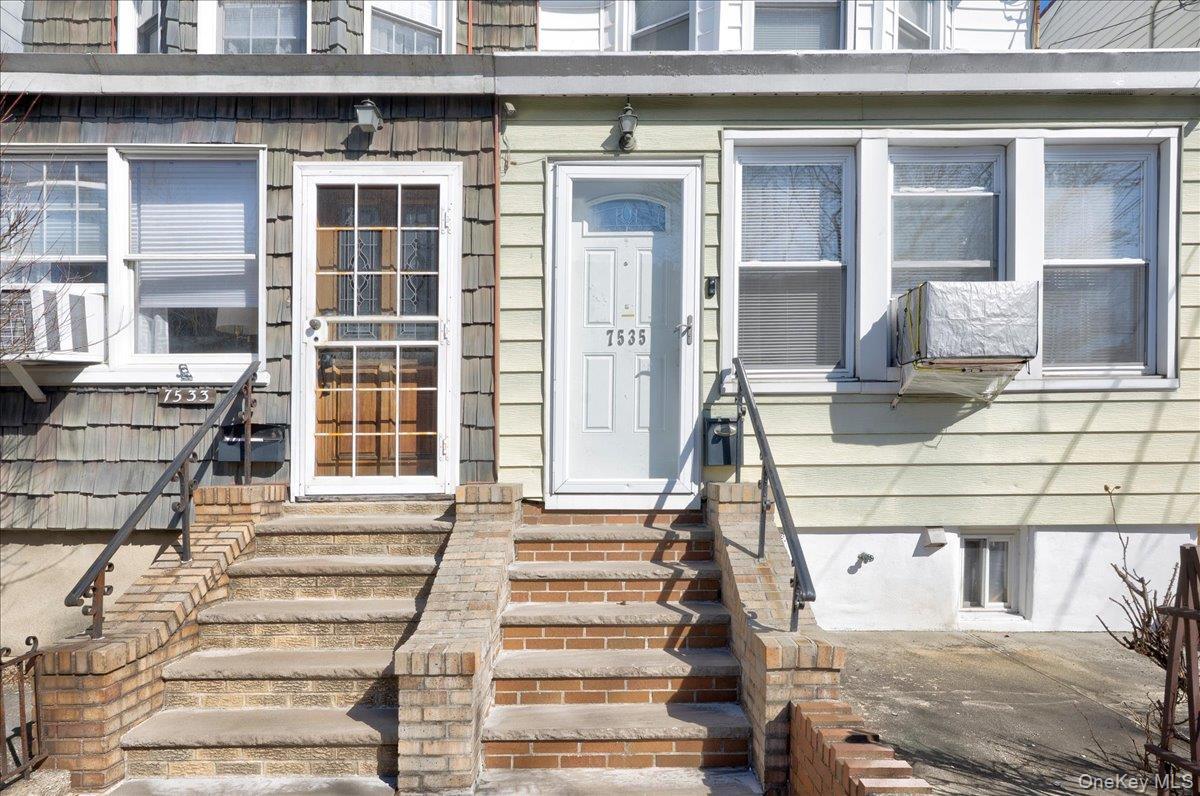 Single Family 60th  Queens, NY 11385, MLS-971969-2