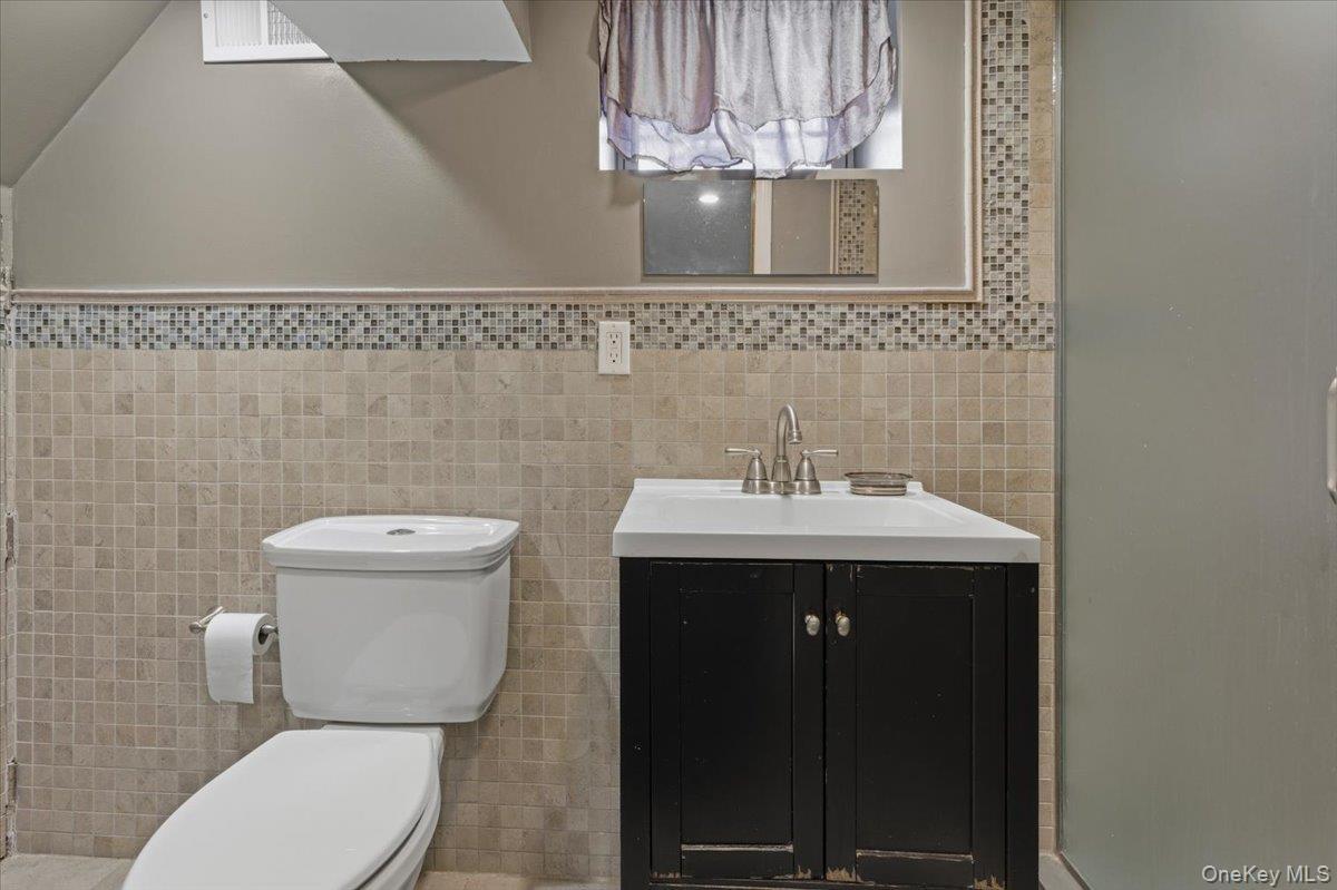 Single Family 60th  Queens, NY 11385, MLS-971969-20