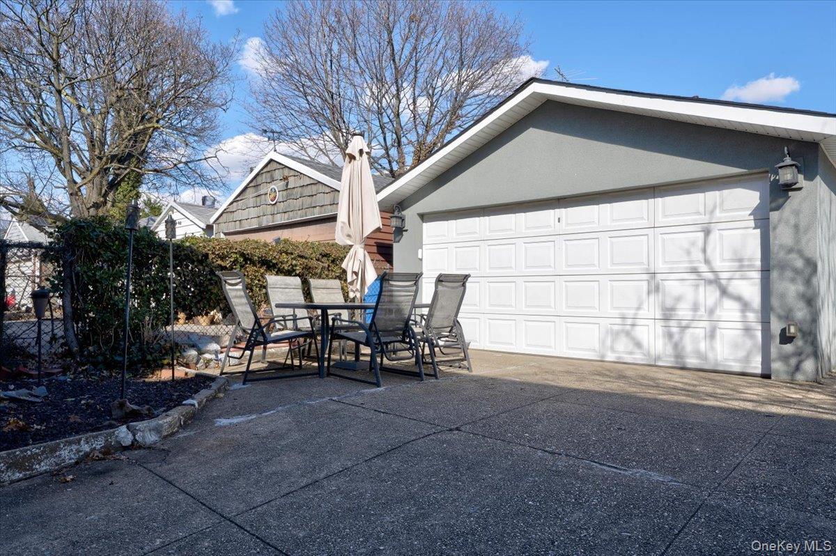 Single Family 60th  Queens, NY 11385, MLS-971969-24