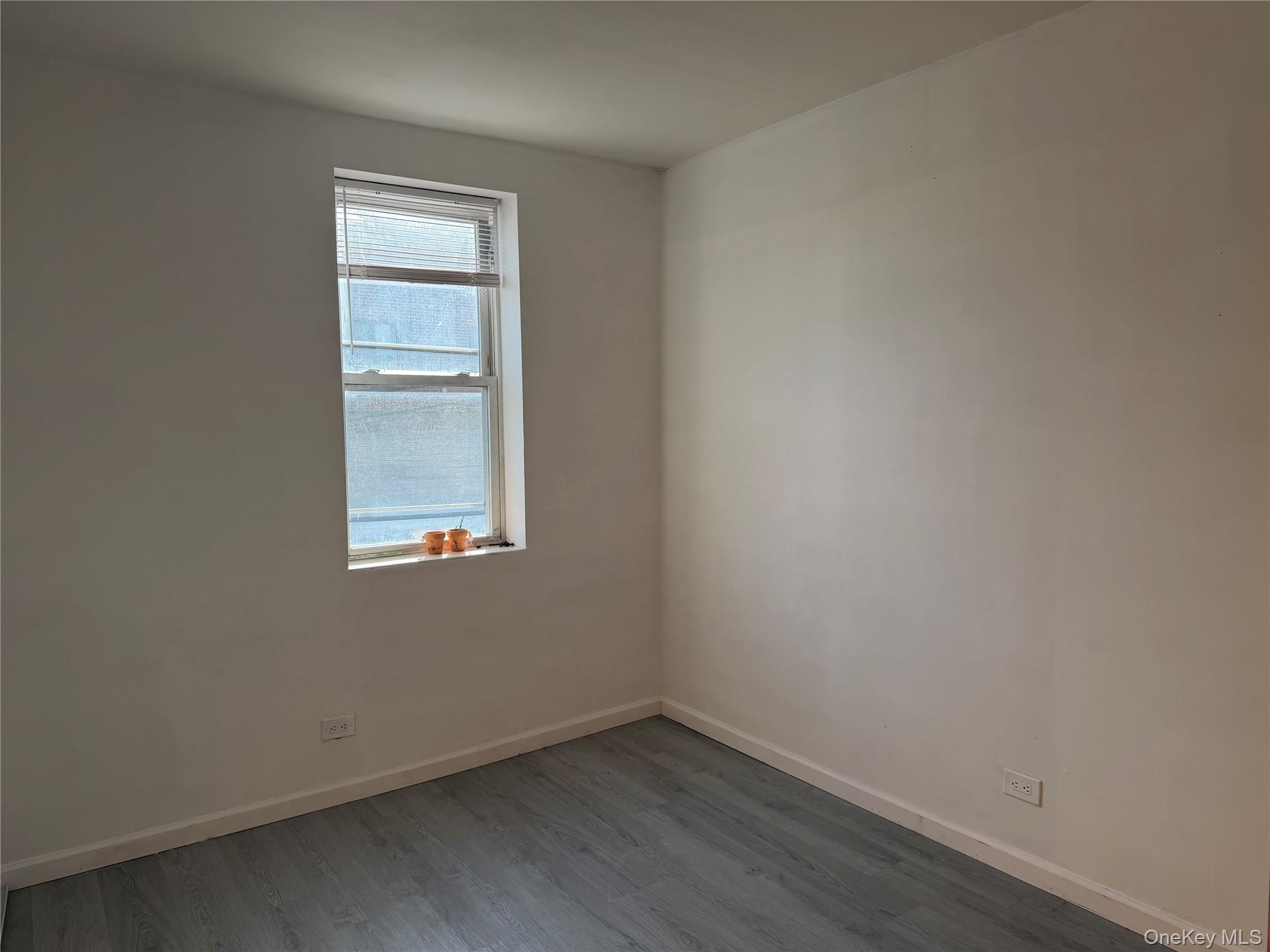 Single Family 69th  Queens, NY 11377, MLS-972013-11