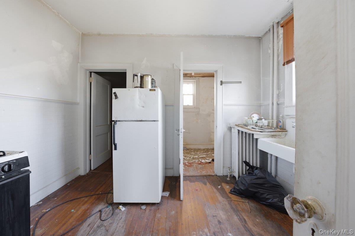 Single Family Sylvan  Bronx, NY 10471, MLS-972053-4