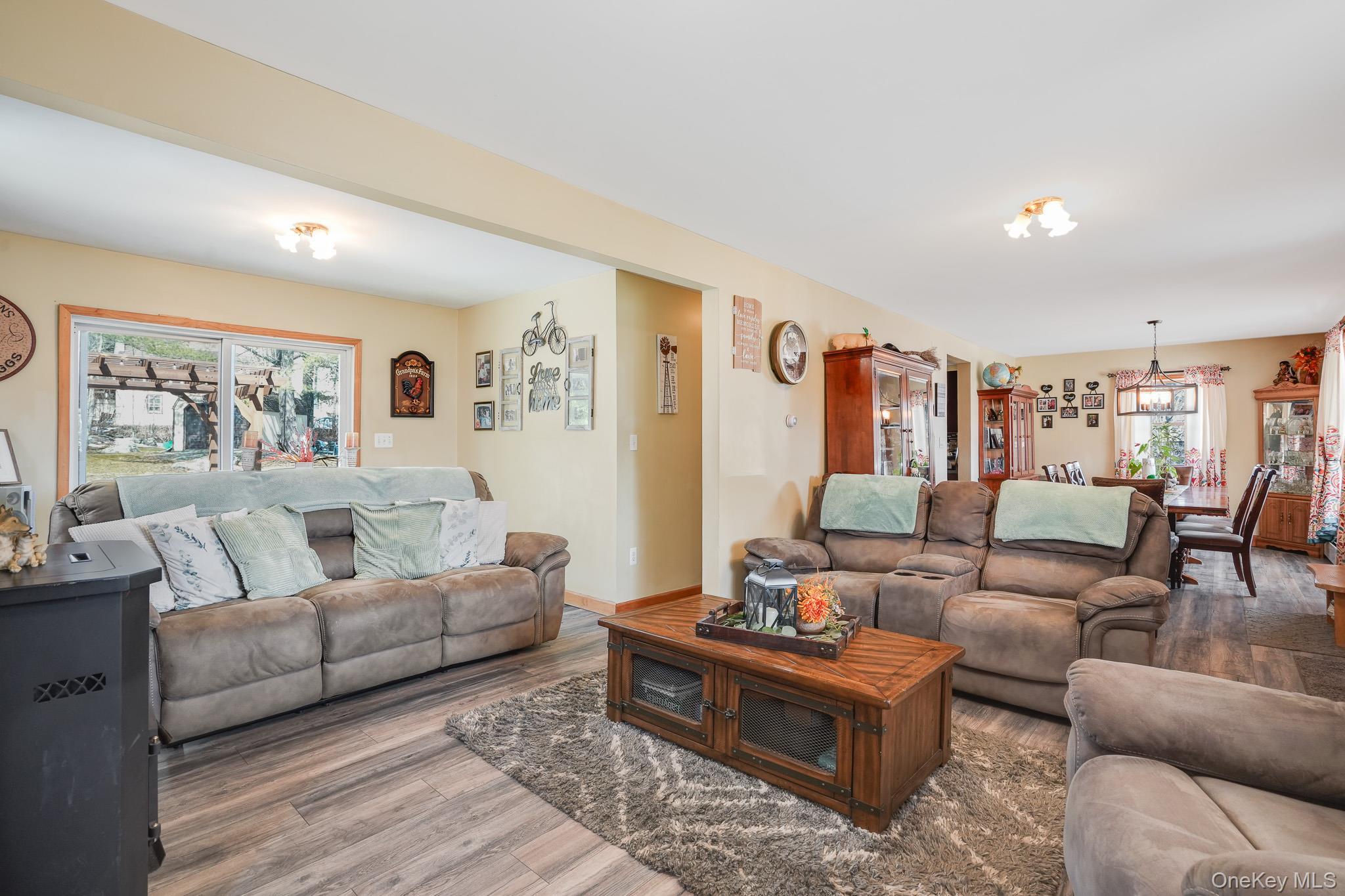 Single Family Gale  Sullivan County, NY 12762, MLS-972056-10