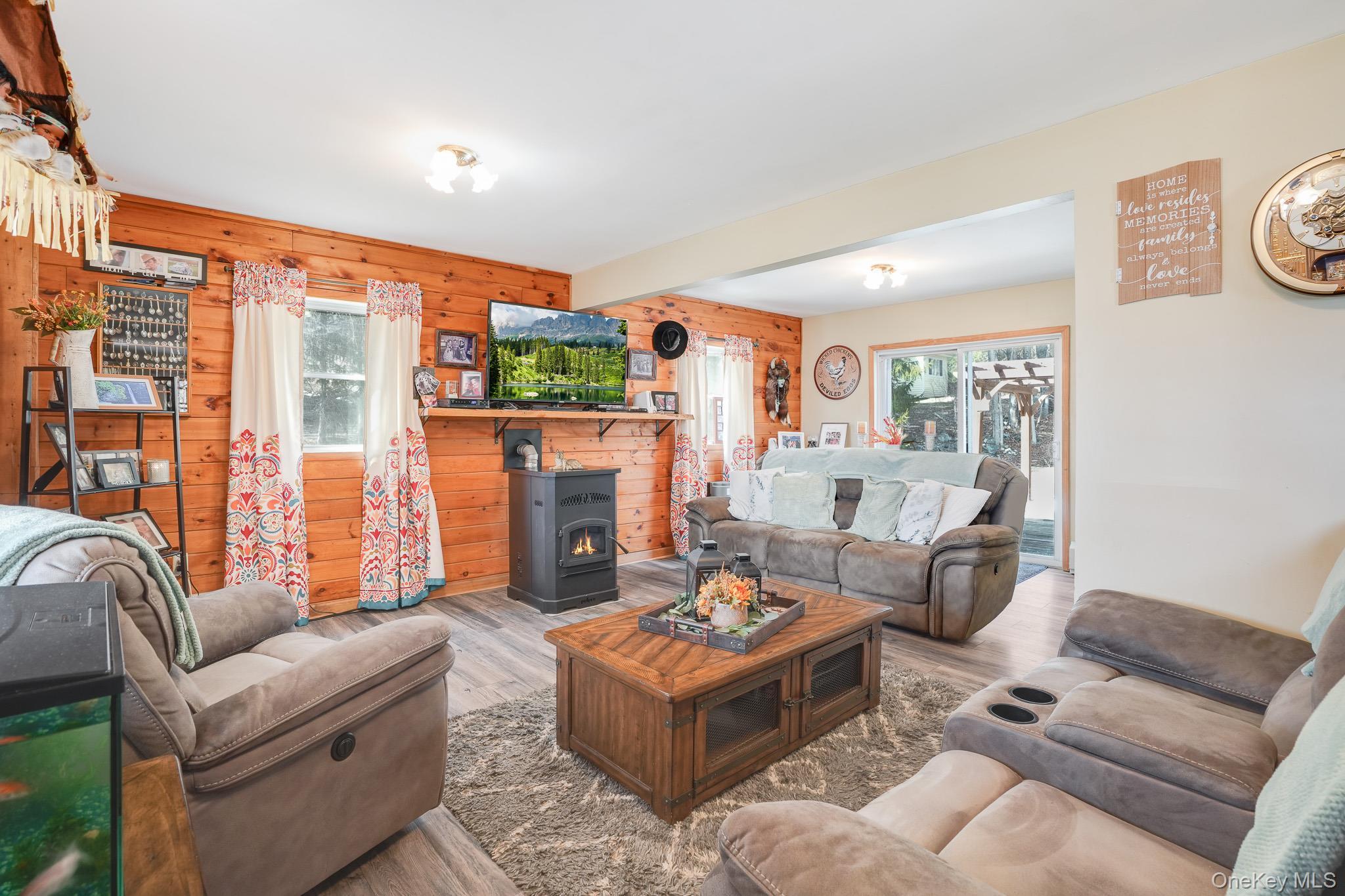 Single Family Gale  Sullivan County, NY 12762, MLS-972056-7