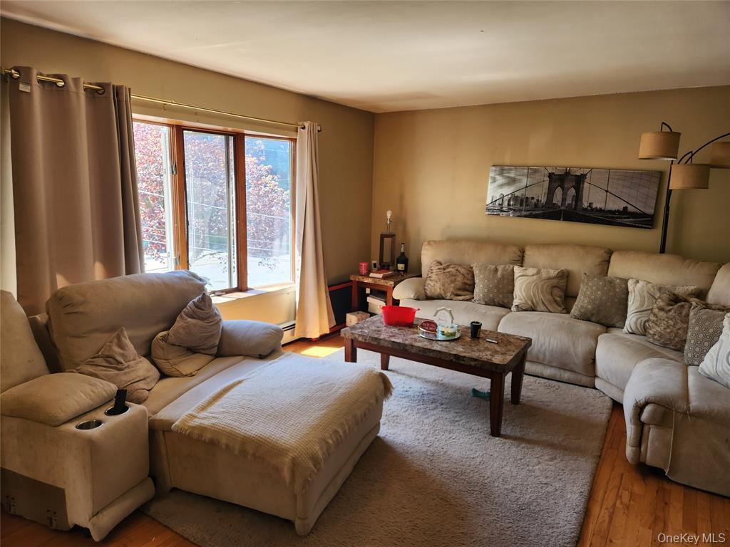 Single Family Mulford Nassau County, NY 11550, MLS-972071-9