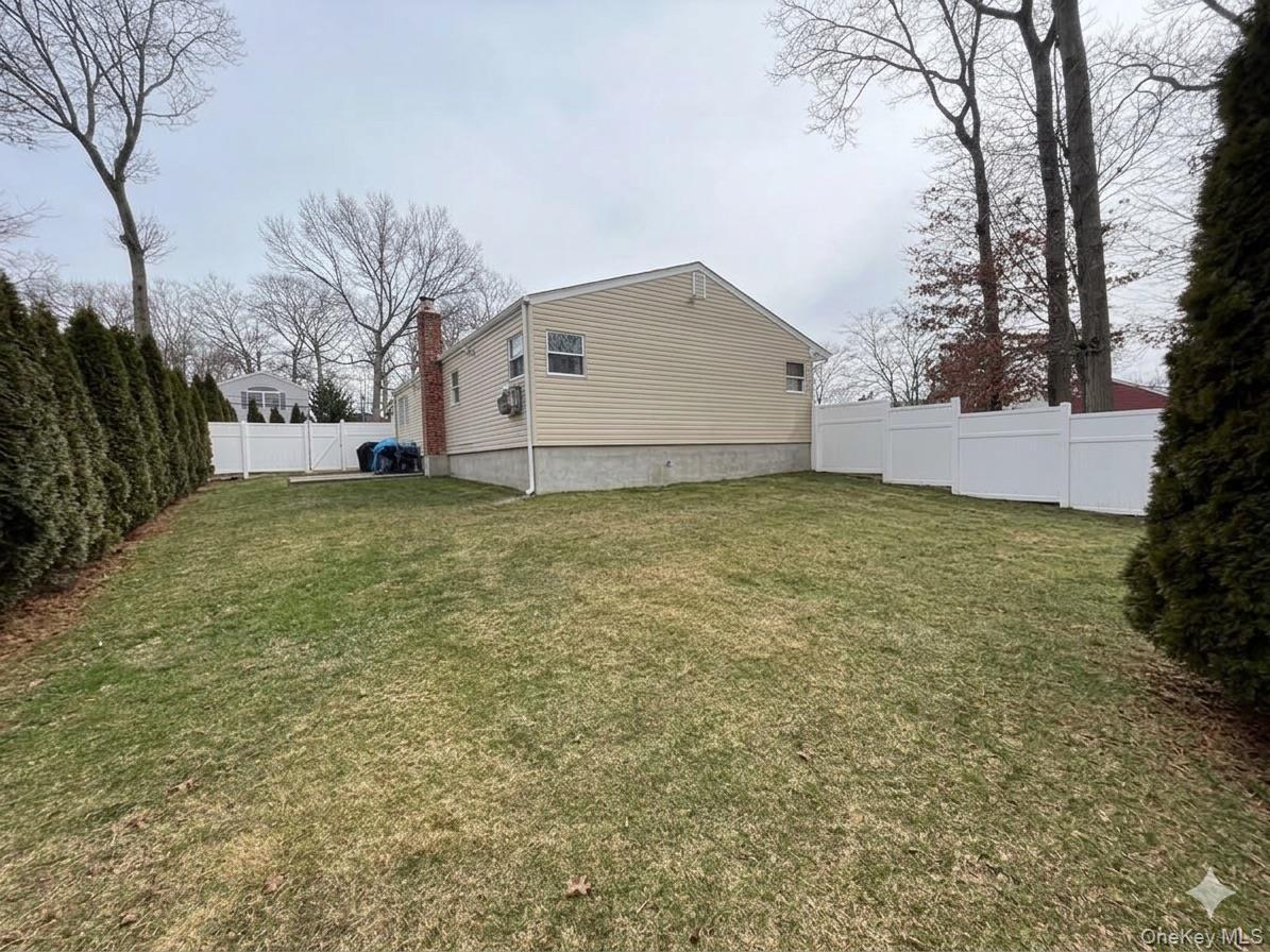 Single Family Port  Suffolk County, NY 11779, MLS-972077-4