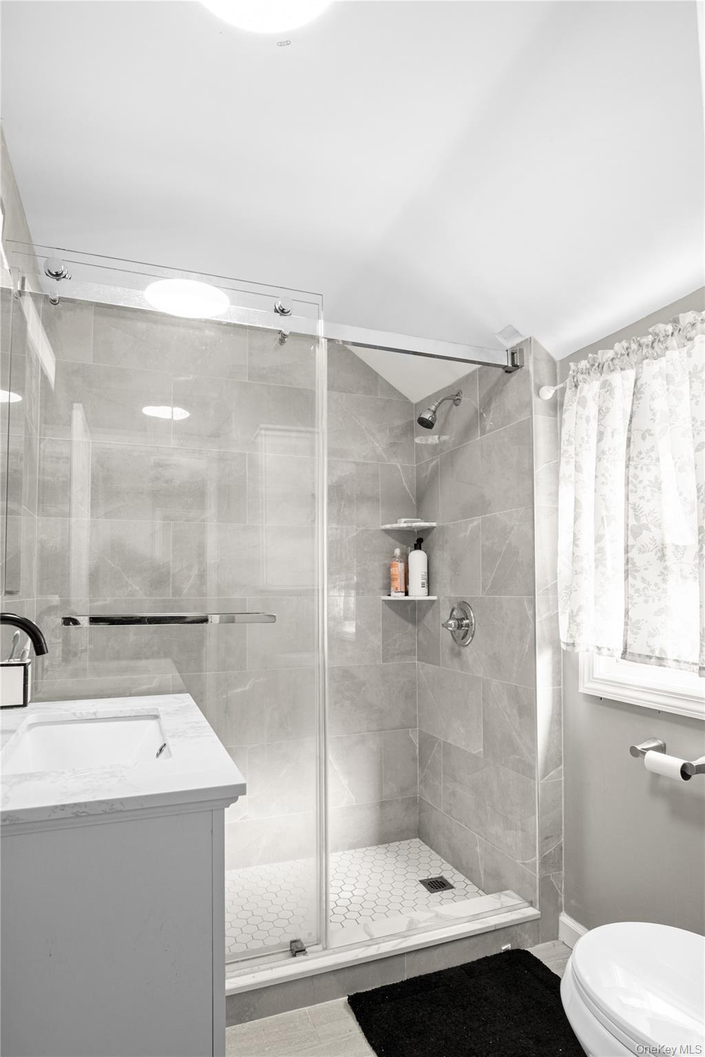 Single Family Hendrickson  Nassau County, NY 11550, MLS-972088-7