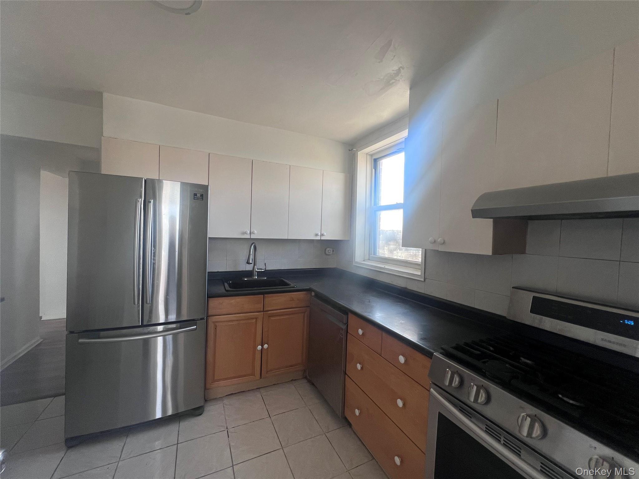 Coop Broadway Queens, NY 11377, MLS-972094-4