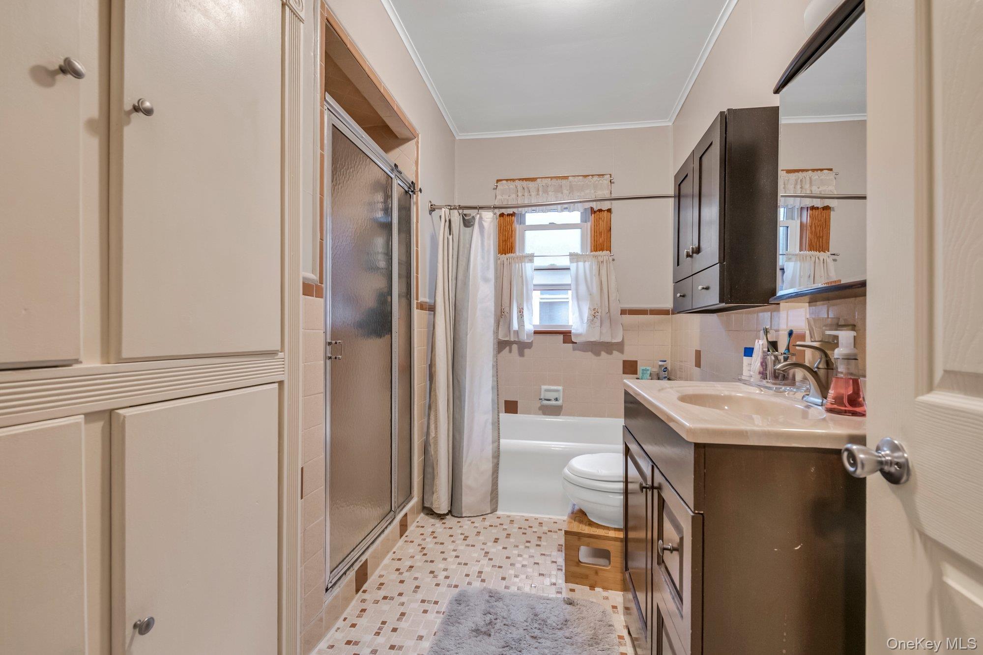 Single Family Colden  Bronx, NY 10462, MLS-972107-13