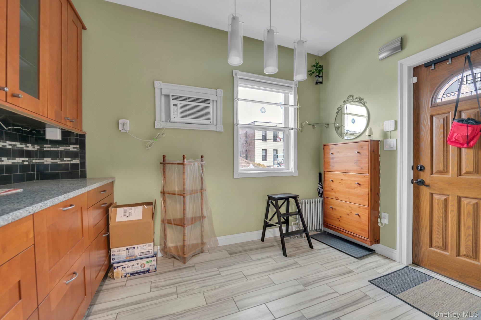 Single Family Colden  Bronx, NY 10462, MLS-972107-3