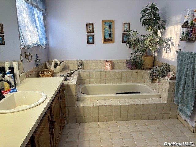 Single Family Southfield  Suffolk County, NY 11933, MLS-972112-12