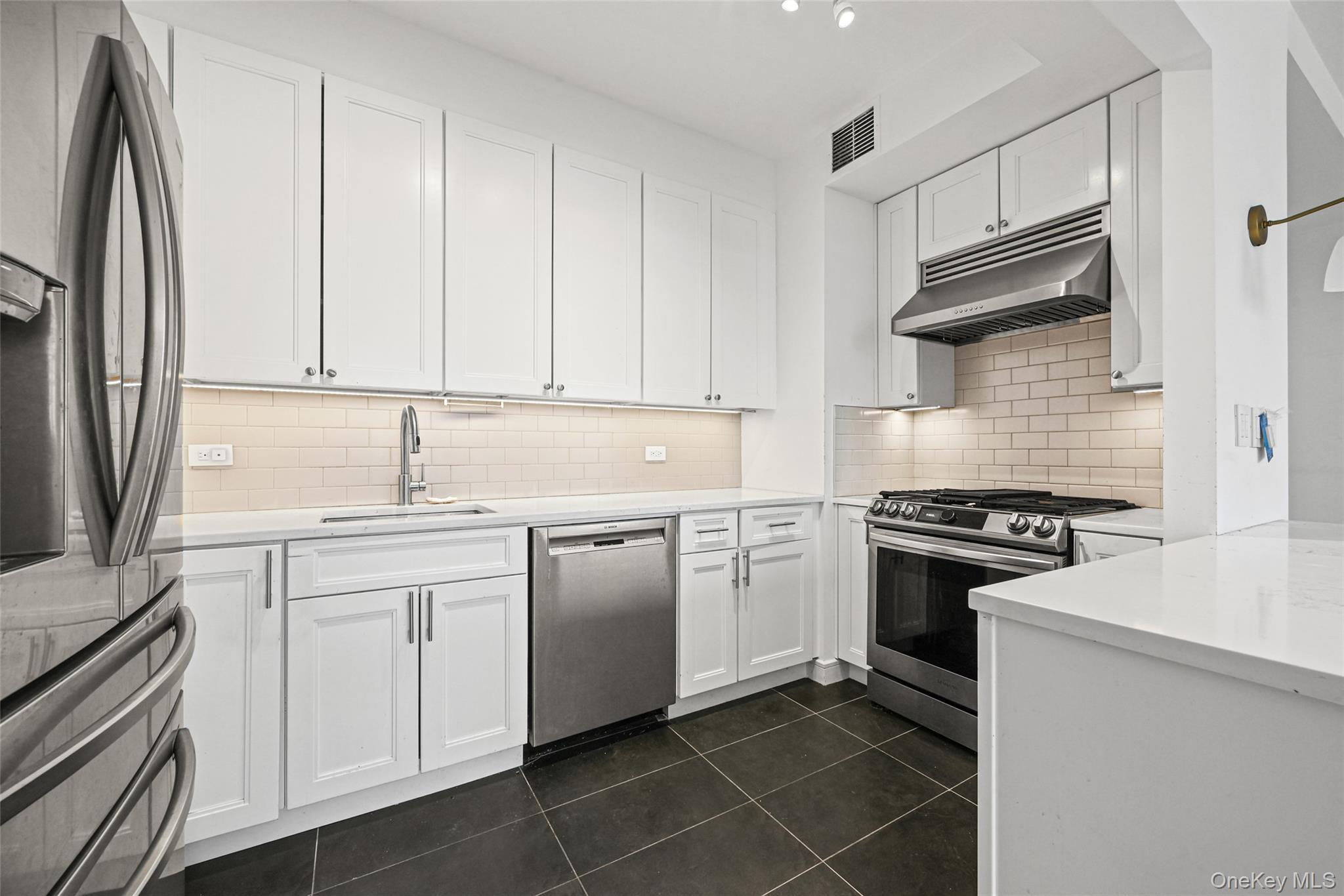 Condo Riverside  Manhattan, NY 10069, MLS-972141-14