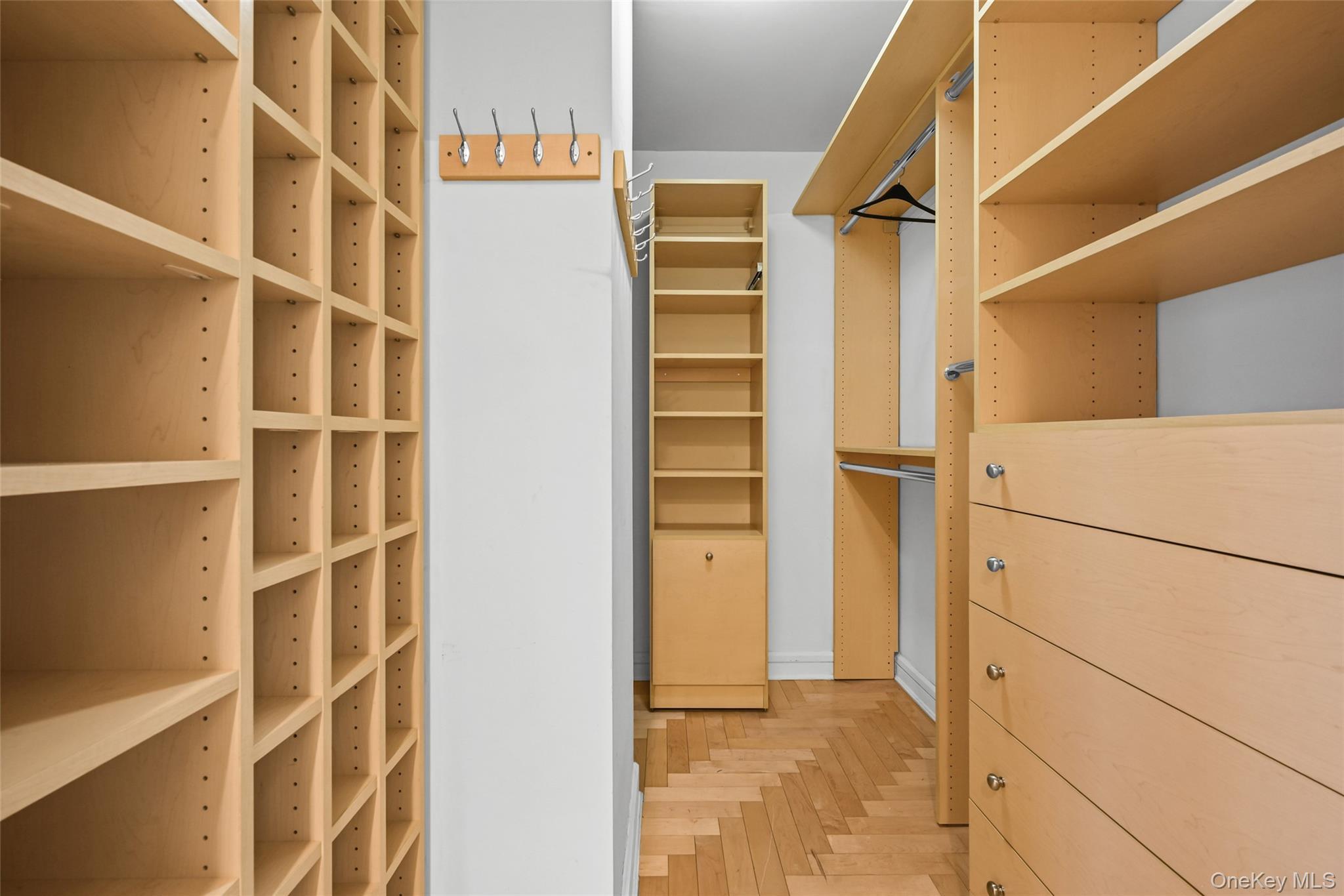 Condo Riverside  Manhattan, NY 10069, MLS-972141-22