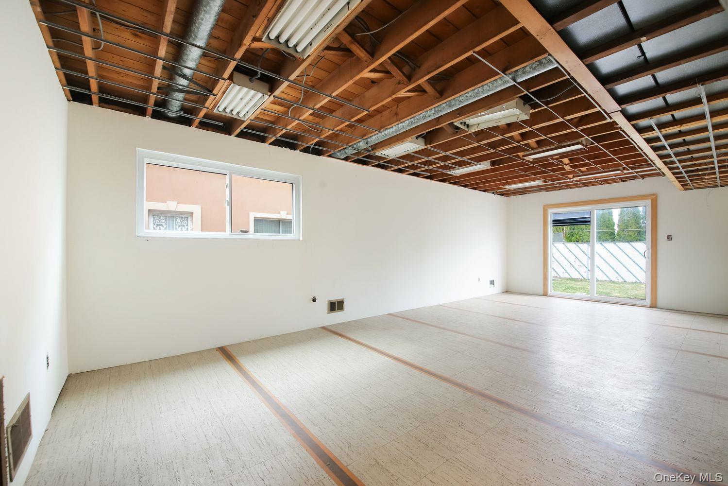 Single Family 86th  Queens, NY 11414, MLS-972188-8