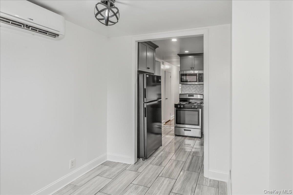 Apartment Avenue J  Brooklyn, NY 11236, MLS-972196-10