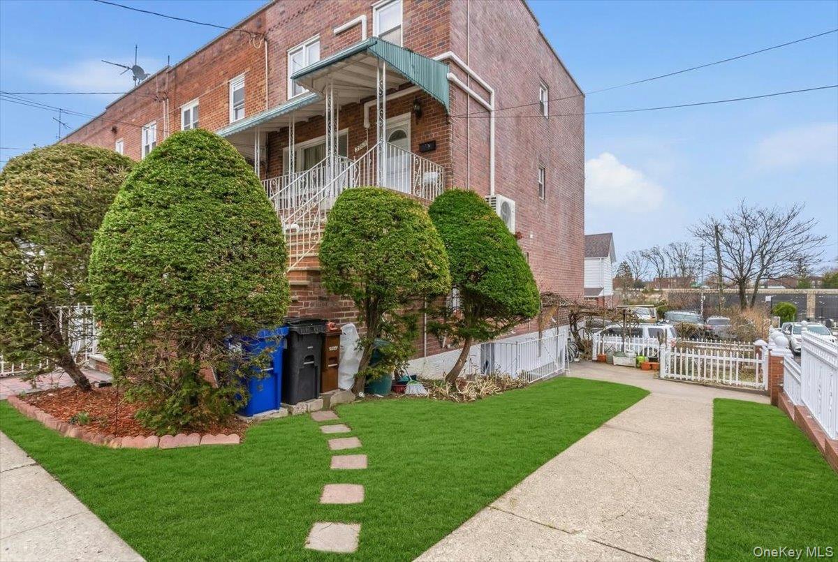 Apartment Avenue J  Brooklyn, NY 11236, MLS-972196-17