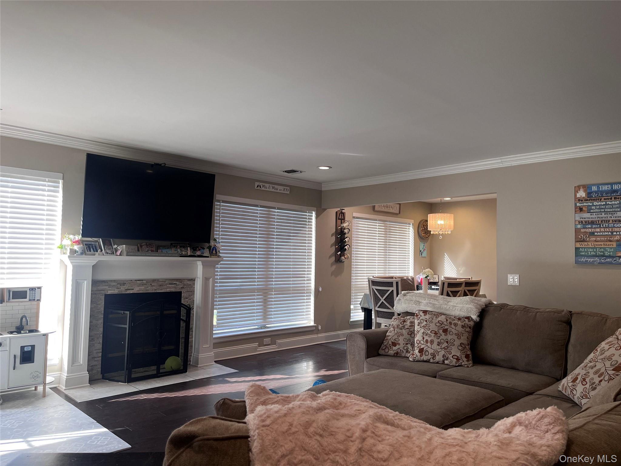 Condo Vista  Suffolk County, NY 11949, MLS-972207-5