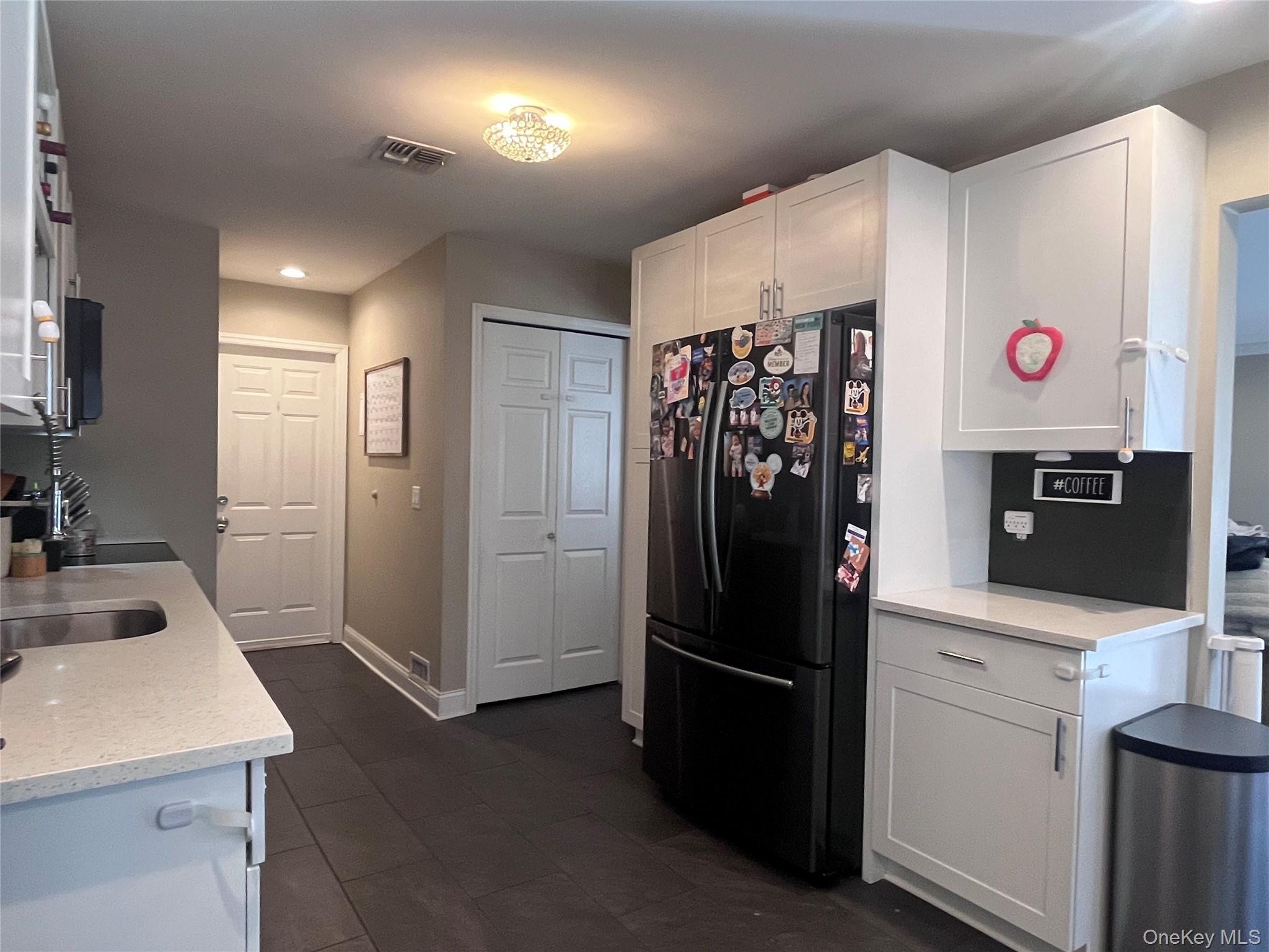 Condo Vista  Suffolk County, NY 11949, MLS-972207-7