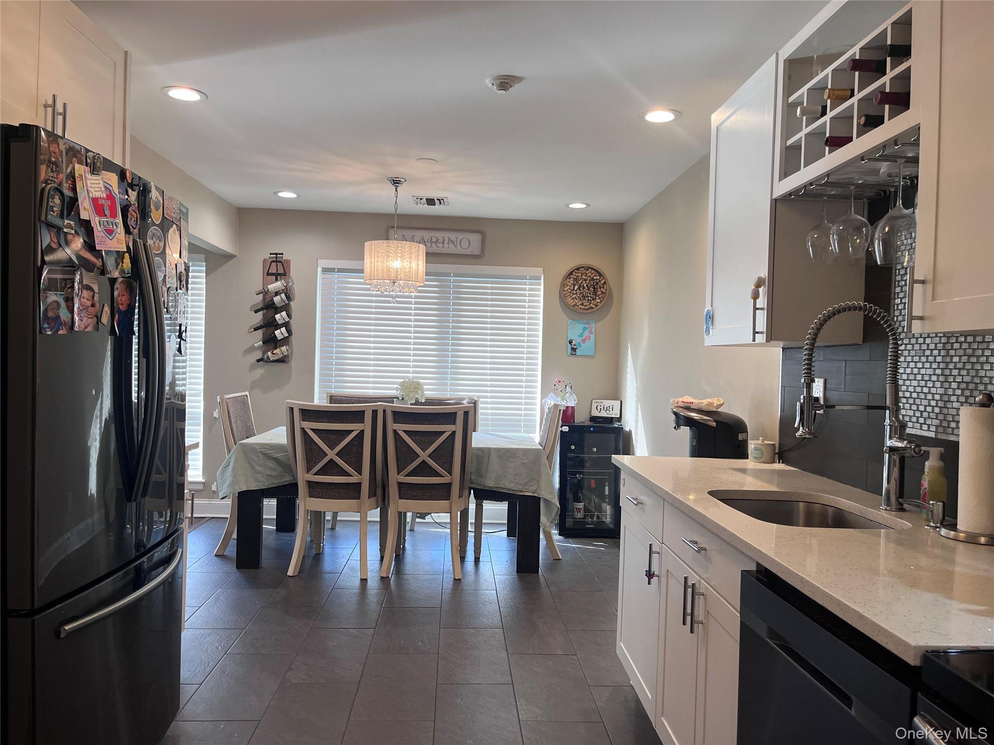 Condo Vista  Suffolk County, NY 11949, MLS-972207-8