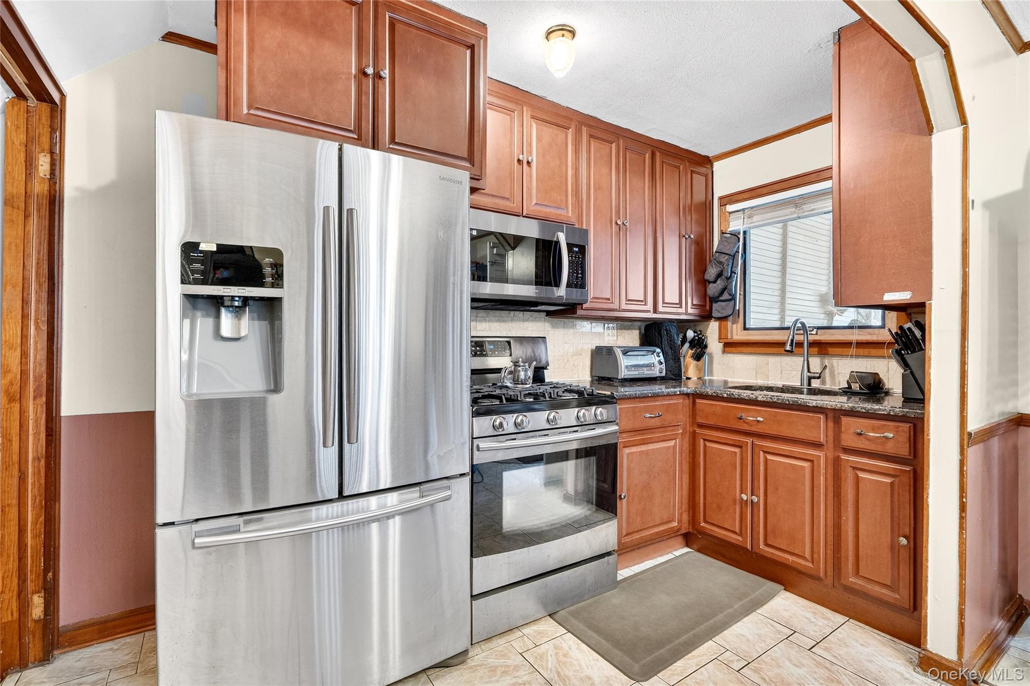 Single Family Harding  Bronx, NY 10465, MLS-972208-17