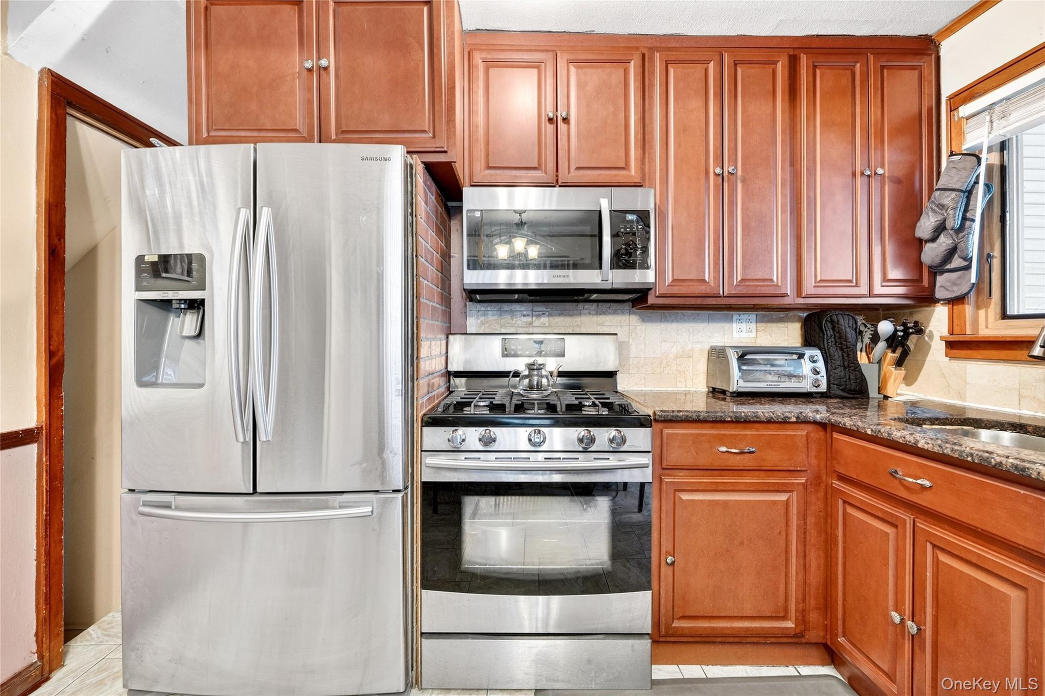 Single Family Harding  Bronx, NY 10465, MLS-972208-18