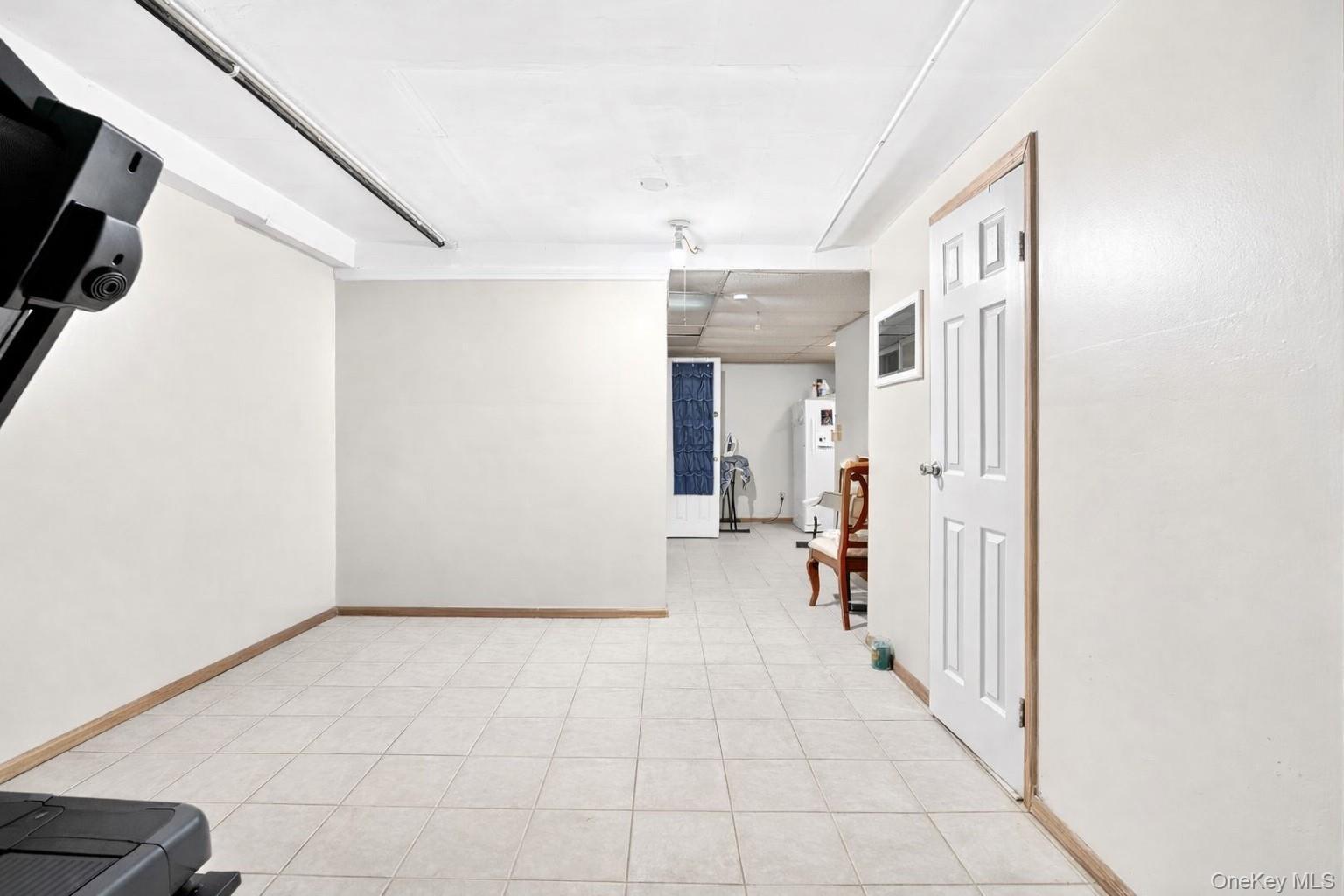 Single Family Harding  Bronx, NY 10465, MLS-972208-28