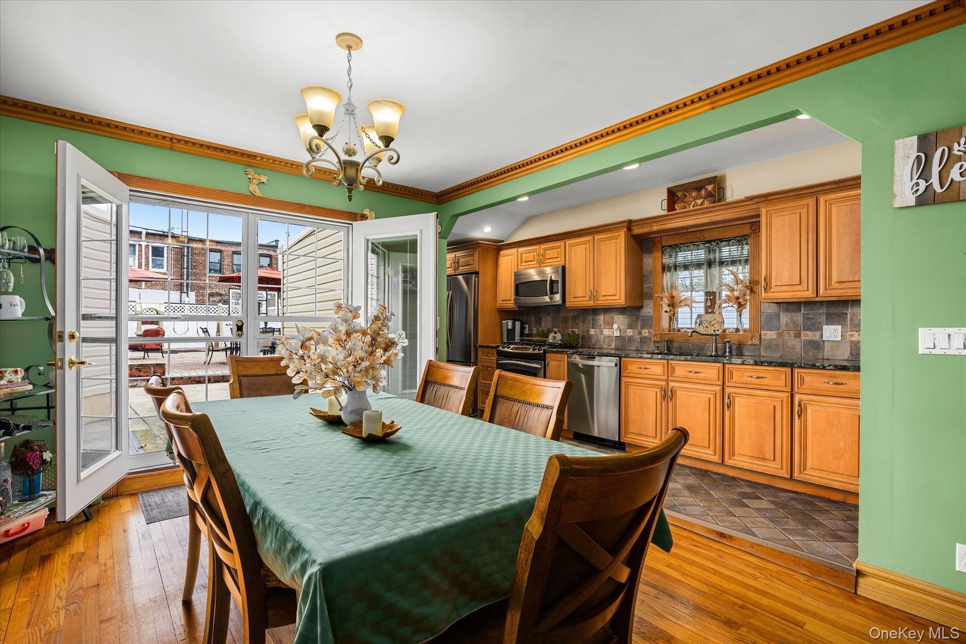 Single Family 73rd  Queens, NY 11385, MLS-972219-10