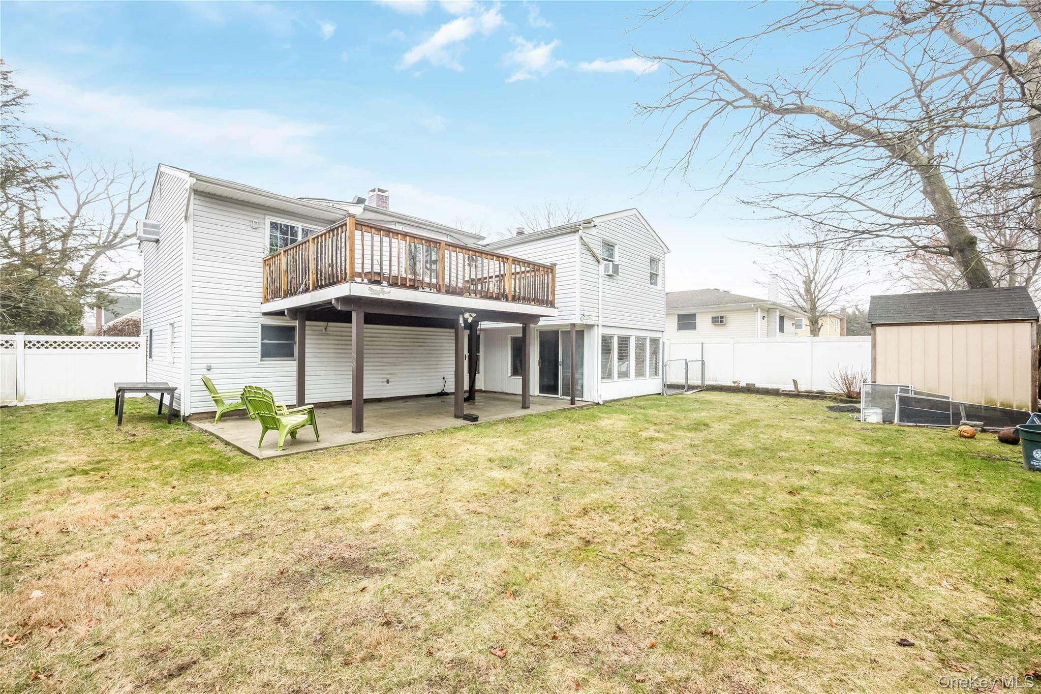 Single Family 3rd  Suffolk County, NY 11779, MLS-972226-31