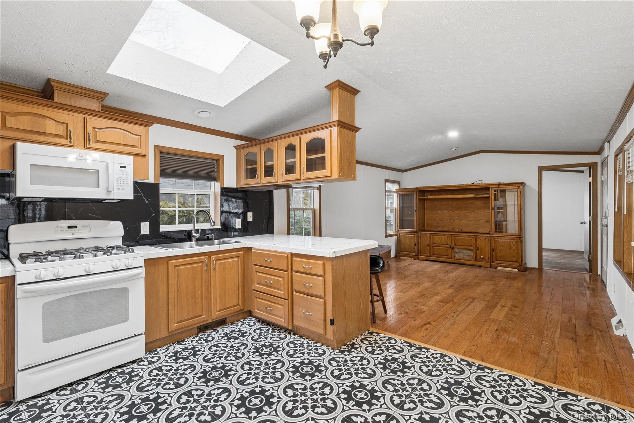 Single Family Hubbard Ave #5  Suffolk County, NY 11901, MLS-972229-15