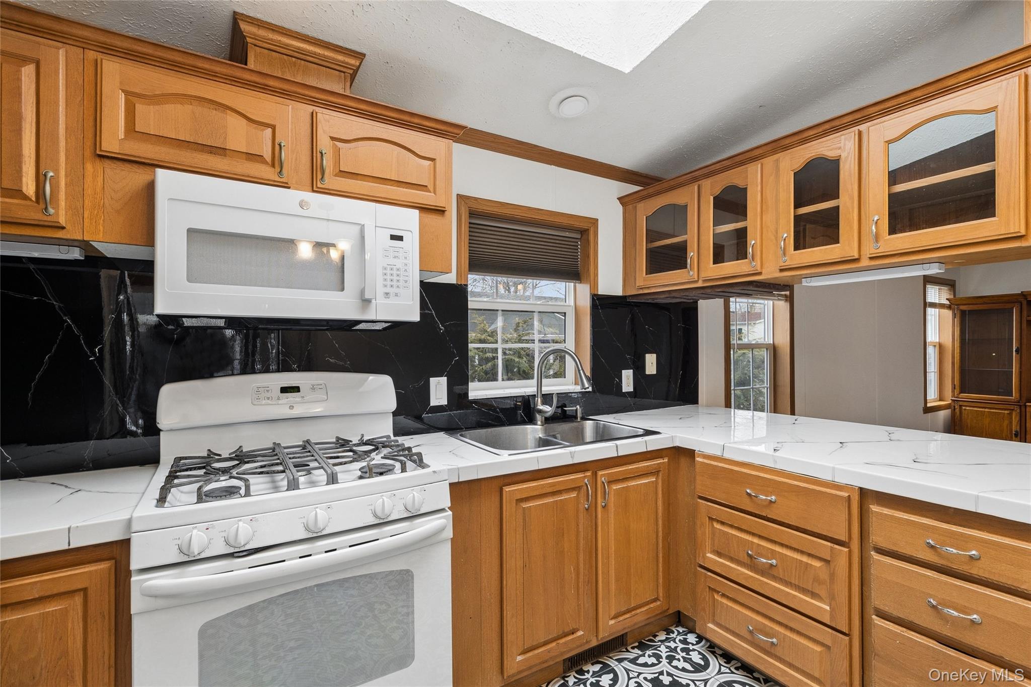 Single Family Hubbard Ave #5  Suffolk County, NY 11901, MLS-972229-17
