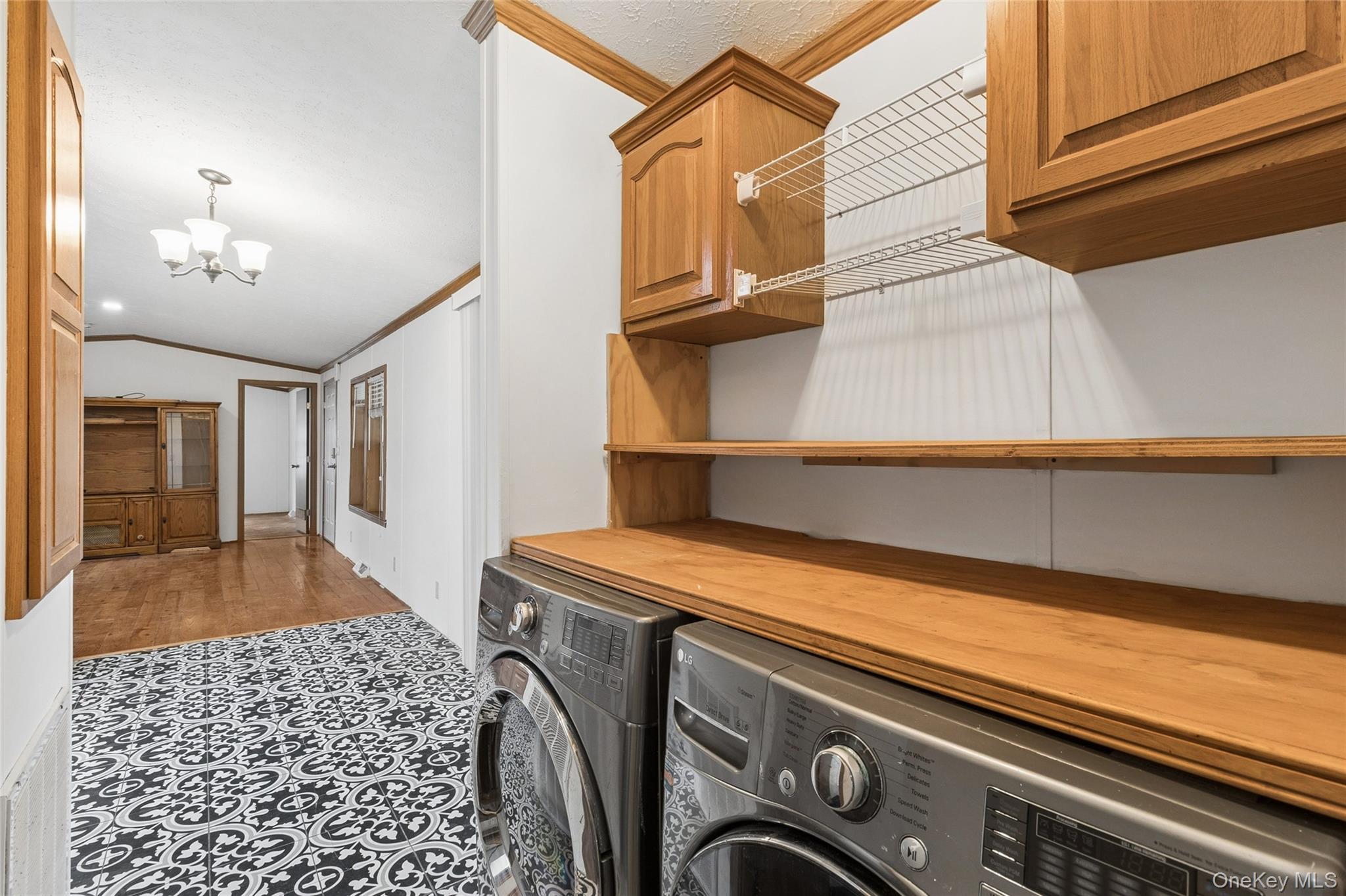 Single Family Hubbard Ave #5  Suffolk County, NY 11901, MLS-972229-20
