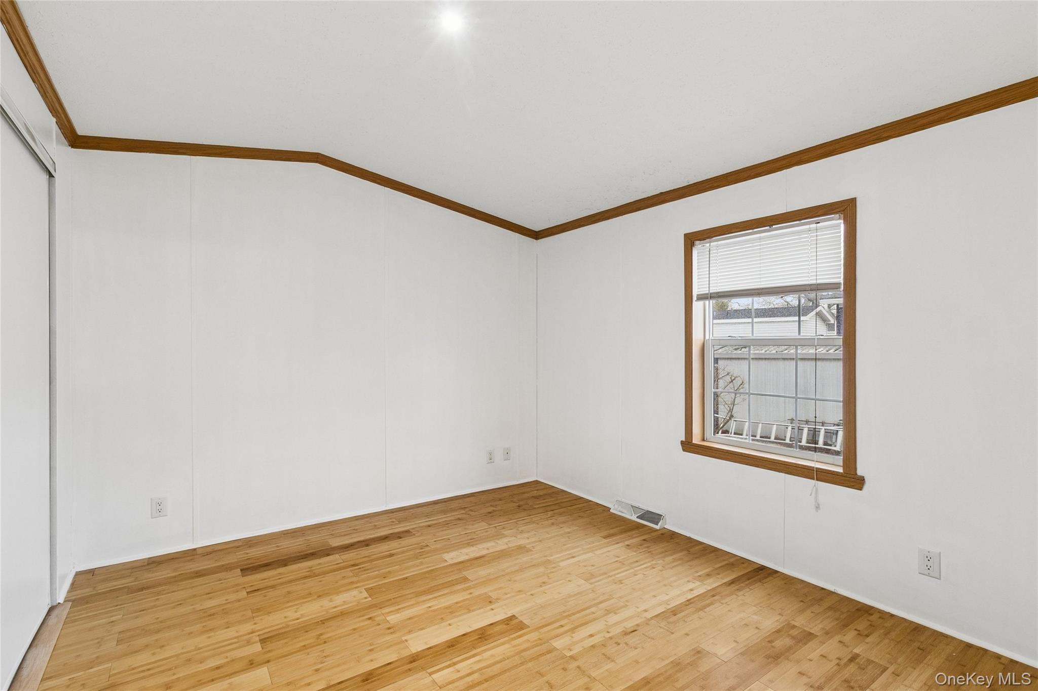 Single Family Hubbard Ave #5  Suffolk County, NY 11901, MLS-972229-21
