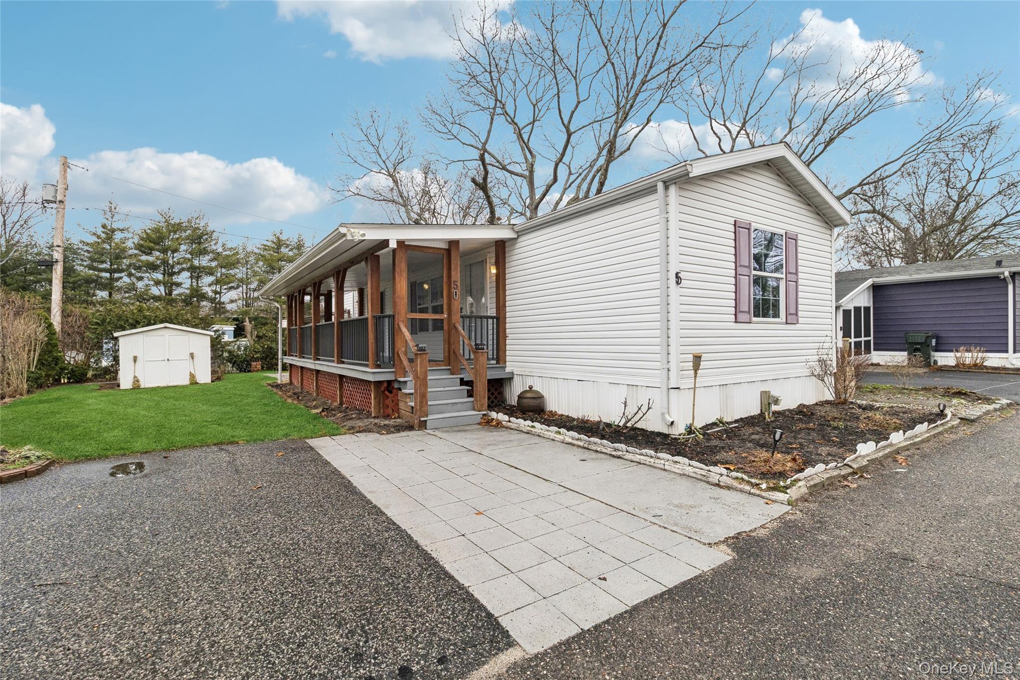 Single Family Hubbard Ave #5  Suffolk County, NY 11901, MLS-972229-31