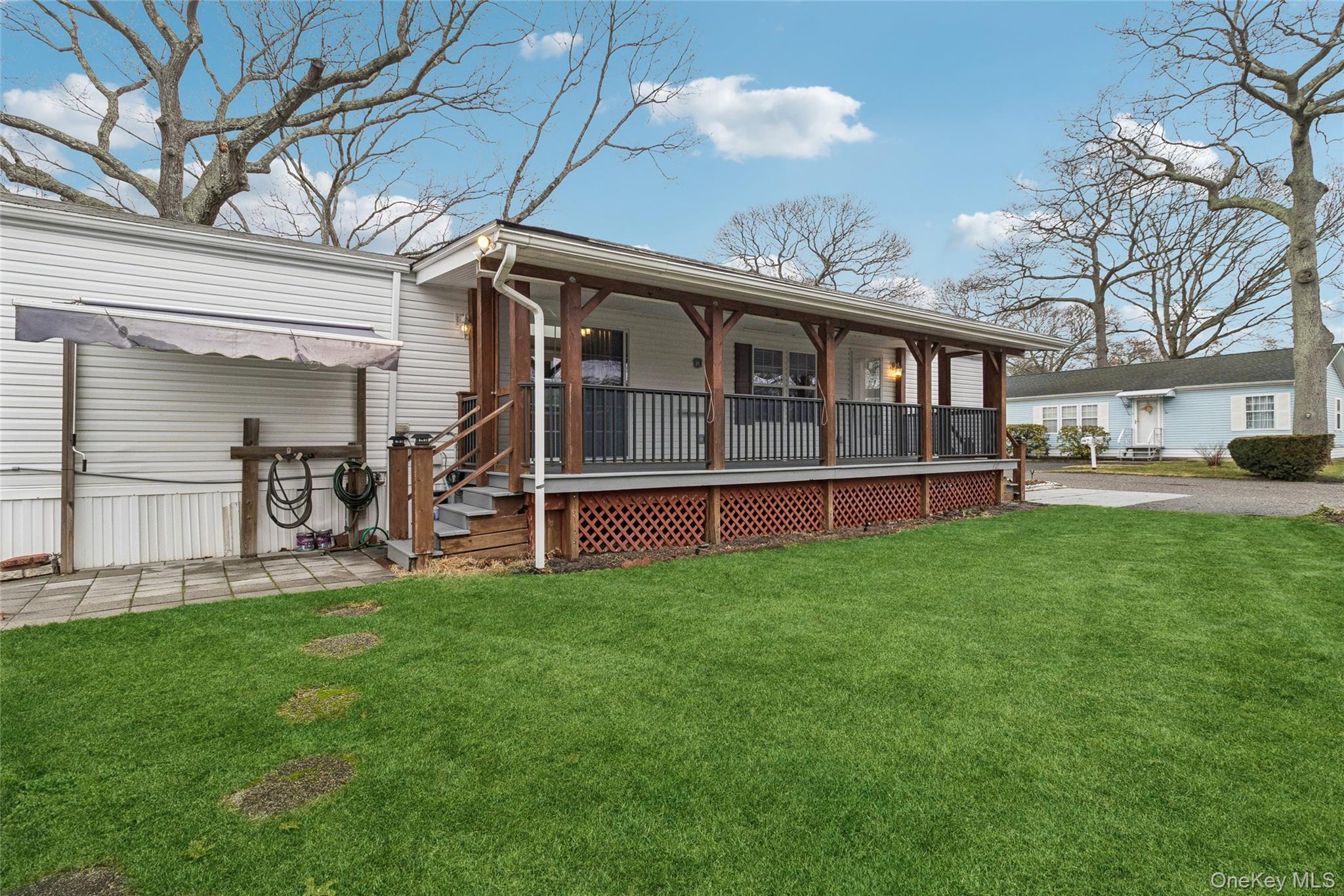Single Family Hubbard Ave #5  Suffolk County, NY 11901, MLS-972229-38