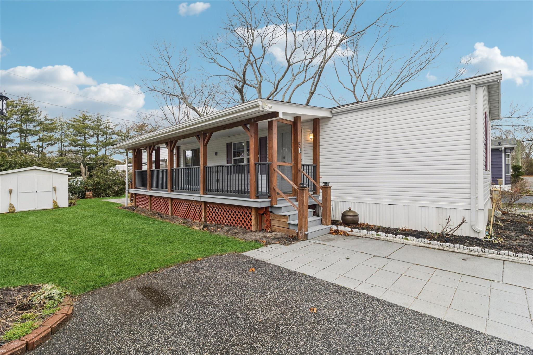 Single Family Hubbard Ave #5  Suffolk County, NY 11901, MLS-972229-40