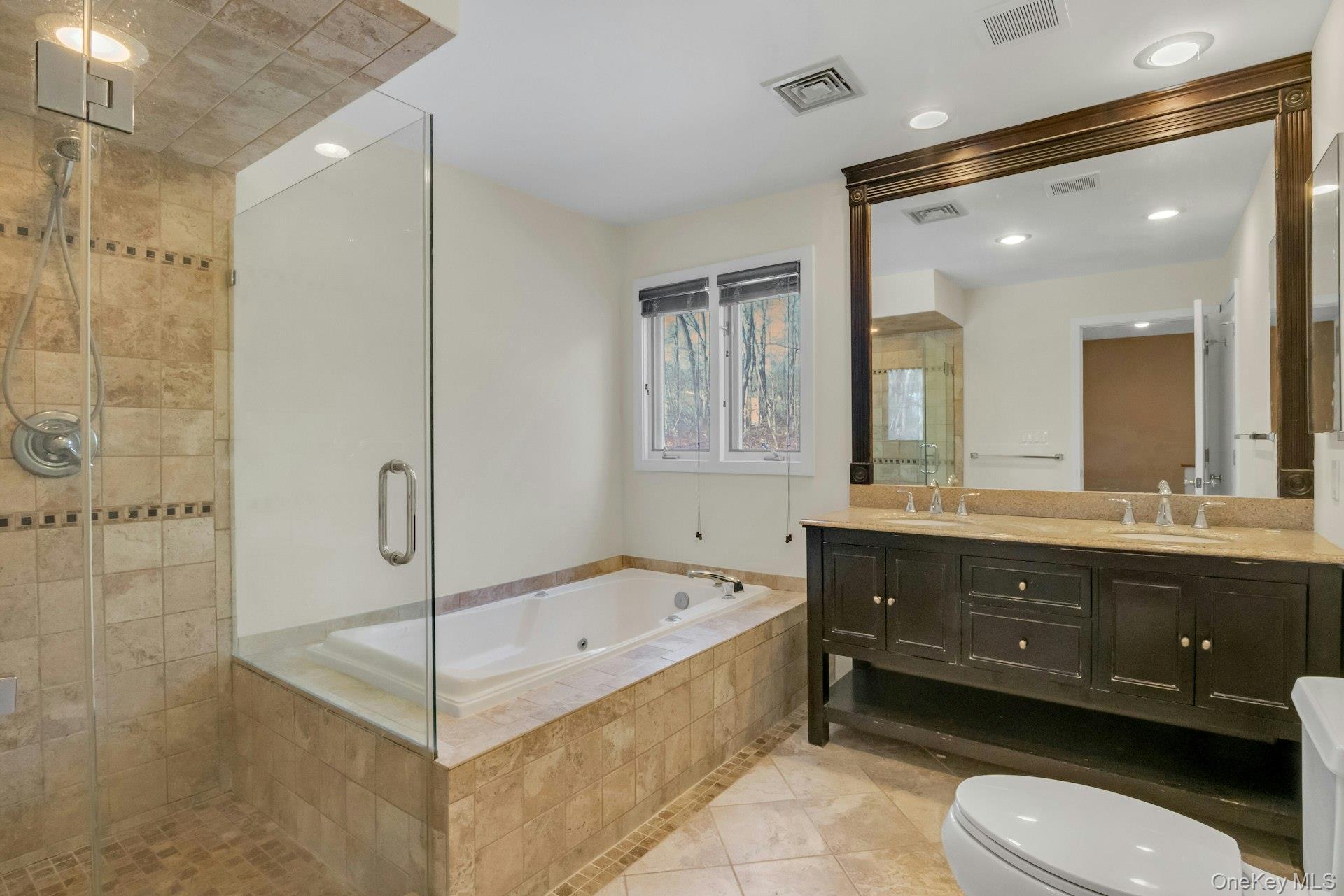 Condo Spring Pond Westchester County, NY 10562, MLS-972271-28