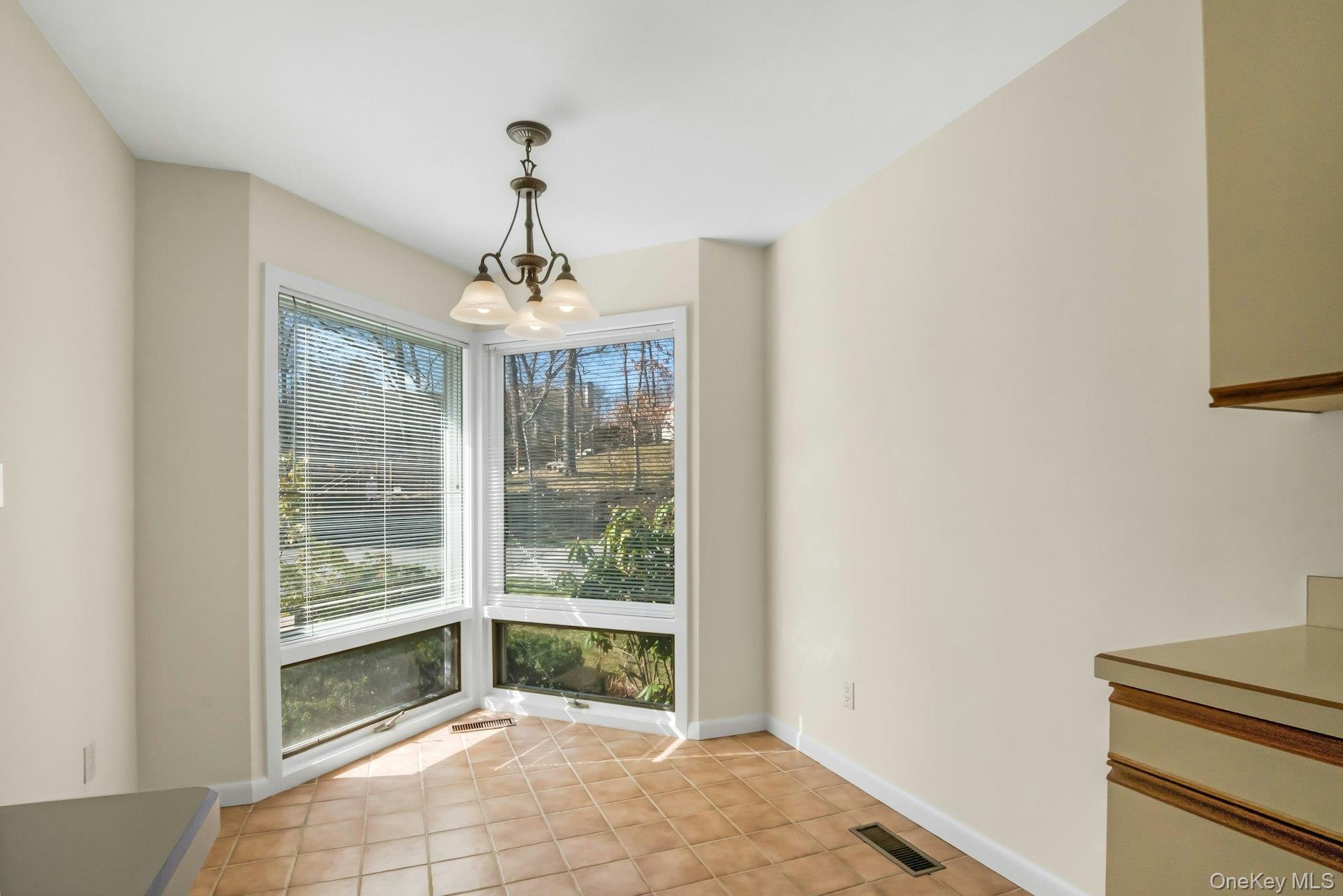 Condo Spring Pond Westchester County, NY 10562, MLS-972271-5